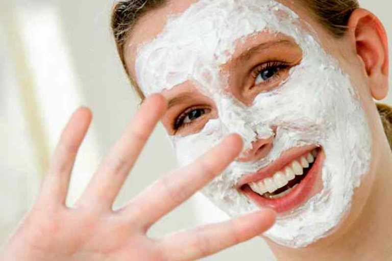 Cilt İçin Gerekli Olan Vitamin İhtiyacını Karşılayan Besleyici Doğal Maske Tarifi