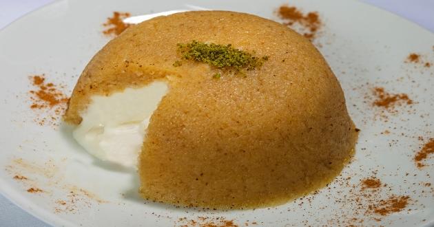 Dondurmalı İrmik Helvası Nasıl Yapılır