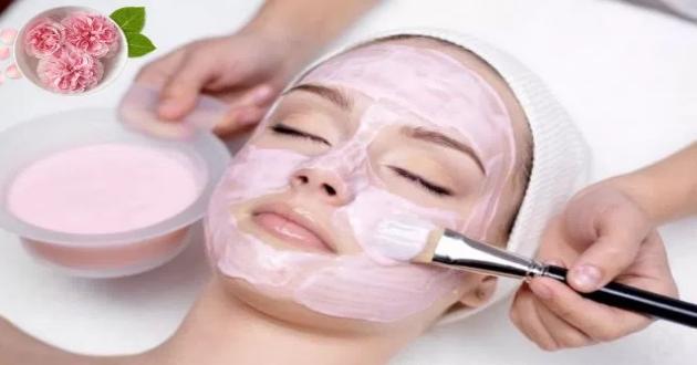 Gül Suyunun Faydaları Nelerdir? Doğal Gül Suyu Maske Tarifi