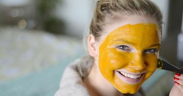 Cilt Aydınlatıcı Zerdeçal Maskesi