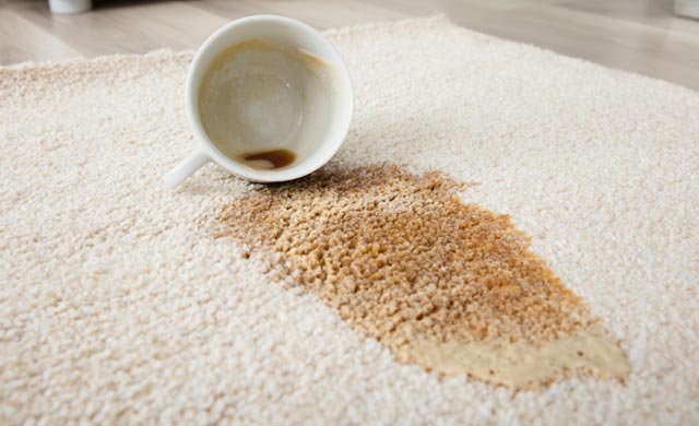 İnatçı Halı Lekeleri Nasıl Çıkar?