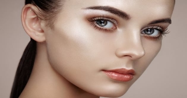 Doğal Görünümlü Makyaj Tekniği